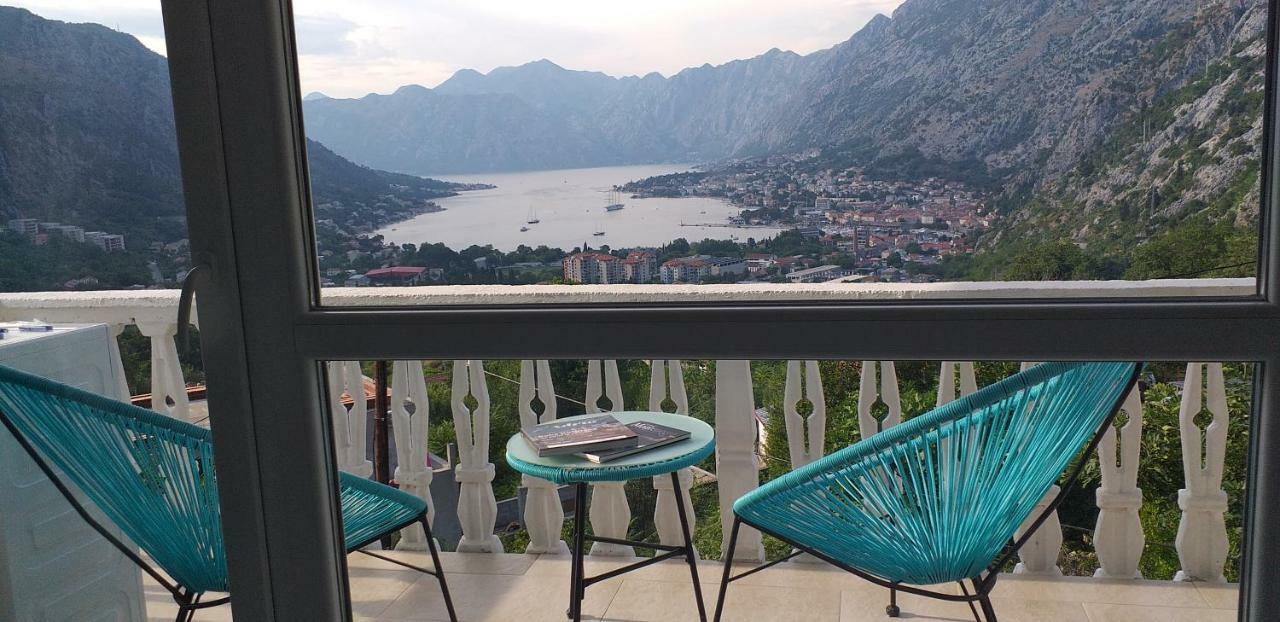 Appartement Beautiful view à Kotor Extérieur photo